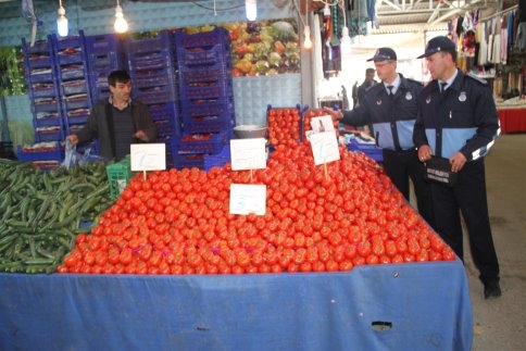 Başkan Akcan'dan Esnafa Bayram Kolaylığı