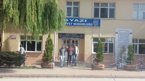 Polisin Durdurduğu Otomobilden Esrar Çıktı