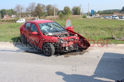 Batakköy Kavşağında Trafik Kazası 7 Yaralı