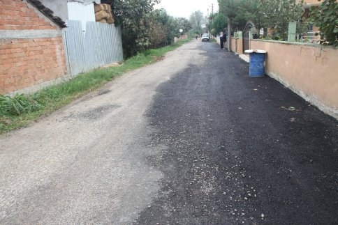 Hastane Mahesinde Yeni Yollar İçin Dolgu Çalışması ve Asfalt Kırığı Serimi