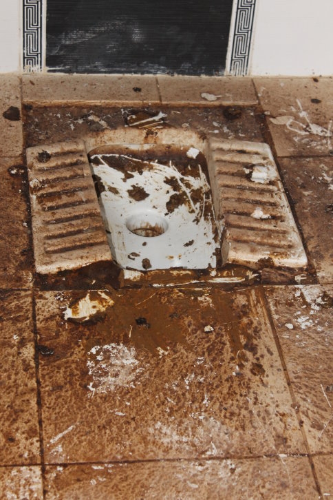 TOKİ Evlerine Lağım Bastı