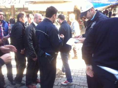 Otomobil Yayanın Ayağını Ezdi