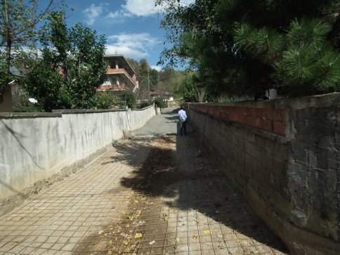 Yola Beton Döküldü