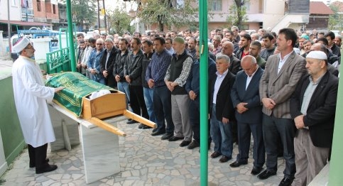 Hamit Gül Defnedildi