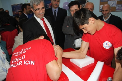 Akyazı Çevre Eğitim Gençlik Spor Ve İzcilik Kulübü Açıldı