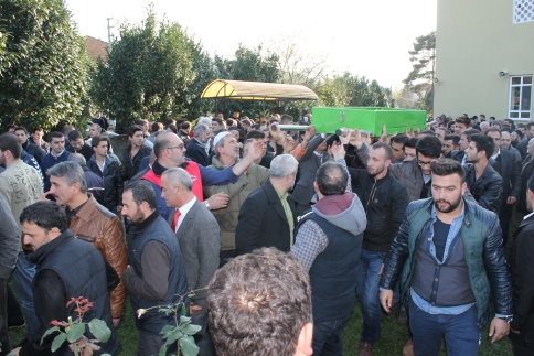 Kazada Hayatını Kaybeden Bünyamin Akan Toprağa Verildi