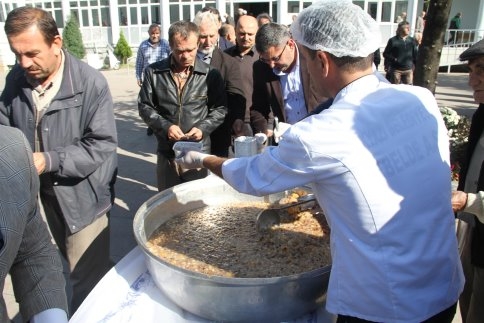 Akyazı Belediyesi Aşure Etkinliği Yapıldı