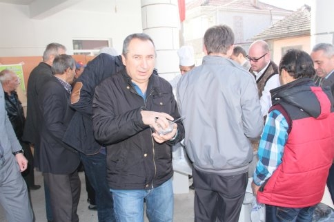 Akyazı Belediyesi Dokurcun Mahesinde Aşure Etkinliği Yaptı