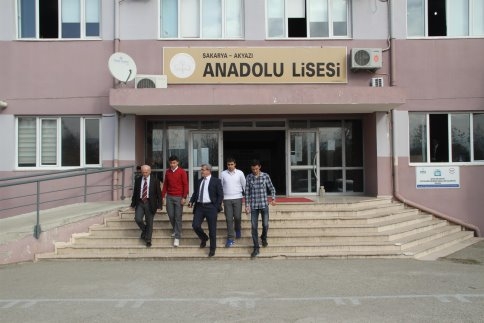 Başkan Akcan Öğrencilerin Taleplerini Yerinde Dinledi