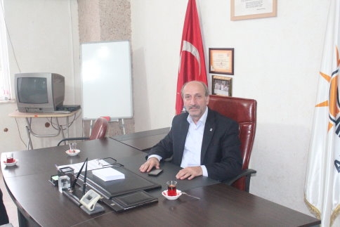 AK PARTİ FEYZİ BORA İLE YOLA DEVAM DEDİ