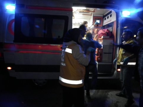 Meydana Gelen Kazada 2 Kişi Hafif Yaralandı