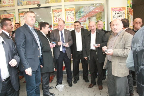 Öztürk Marketten Aşure İkramı