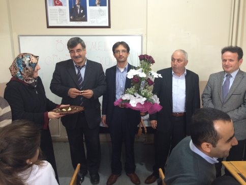 İnönü Ortaokulundan Sürpriz Öğretmenler Günü Kutlaması