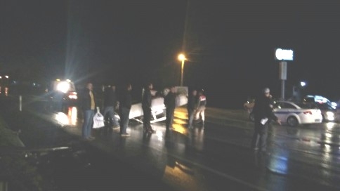 Düz Yolda Takla Attı 