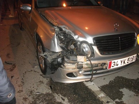 Kuzuluk'ta Trafik Kazası 2 Yaralı