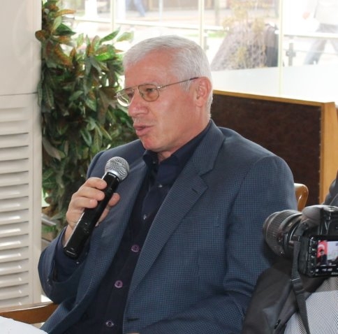 Başkan Akcan Yeni Mahe Muhtarlarıyla Bir Araya Geldi