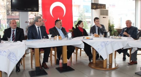 Başkan Akcan Yeni Mahe Muhtarlarıyla Bir Araya Geldi