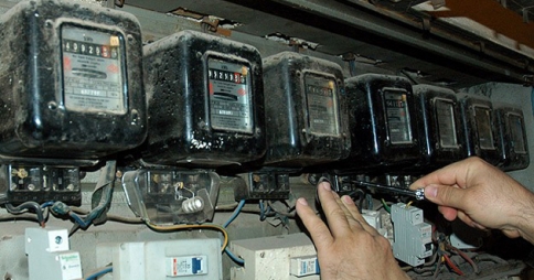 Eve Giren Hırsızlar Adamın Borcunu Çaldı