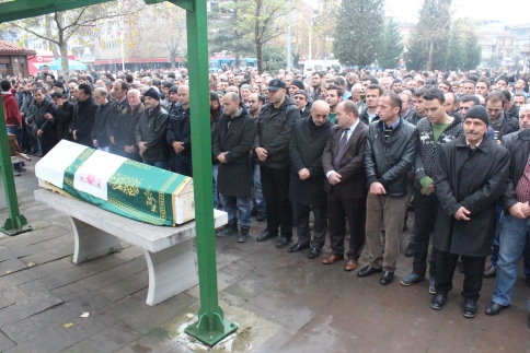 Ersun Demirbaş Vefat Etti