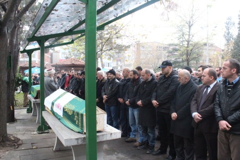 Ersun Demirbaş Vefat Etti