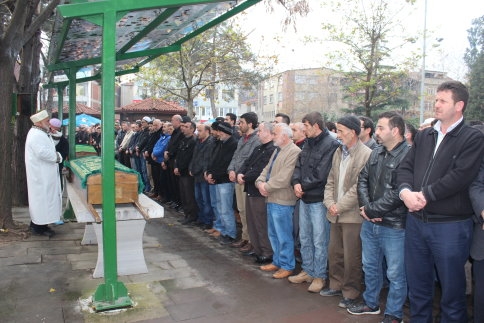 Dertli Ailesi Büyüğünü Kaybetti