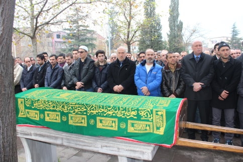 Dertli Ailesi Büyüğünü Kaybetti