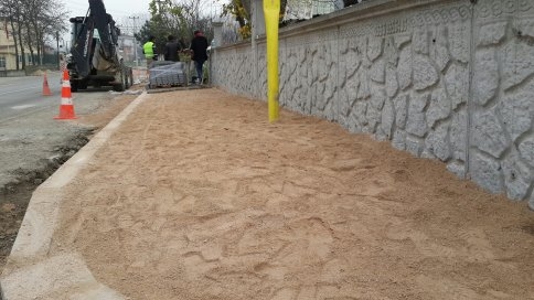 Akyazı Girişi Güzelleşiyor