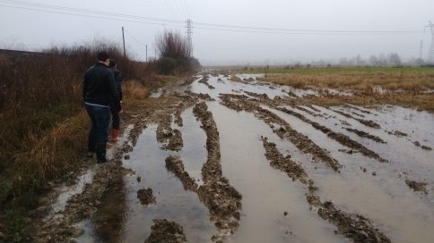 Arazi Su Altında Kaldı