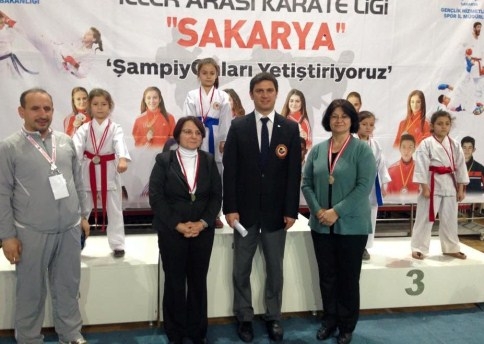 Karatecilerden 6 Altın Madalya