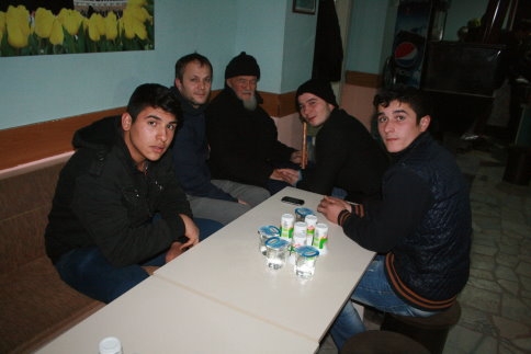 Taşburun Sosyal Yardımlaşma Derneğinden anlamlı Yemek 