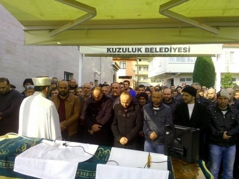 Bayram Becit Defnedildi