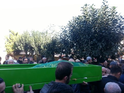 Ahmet Dertlioğlu vefat etti