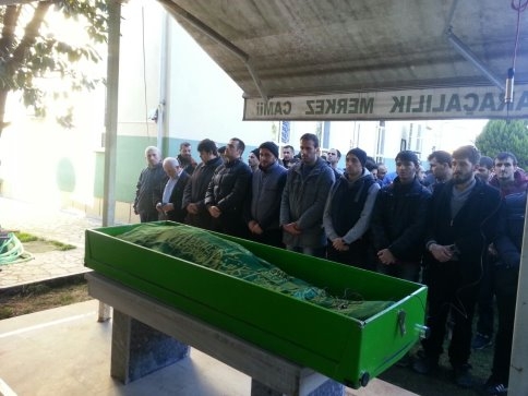 Ahmet Dertlioğlu vefat etti