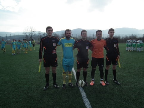 Alaağaç Liderlik Koltuğunu Bırakmadı