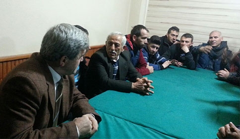 Altındere'de Vatandaşlar Yol Kesti