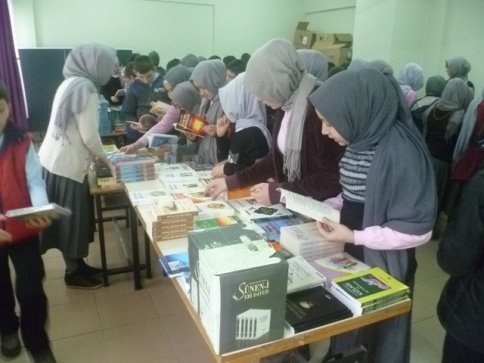 Kitabın Yeni Adresi İmam Hatip Ortaokulu