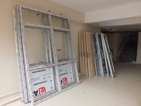 Okuldaki Malzemeler Söküldü