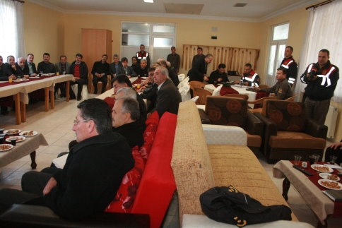 Jandarmadan Muhtarlarla Asayiş Toplantısı