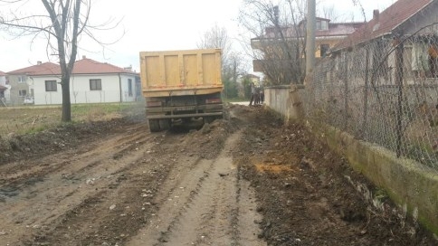 İnönü Mahalesi 7024 Sokak Parke Çalışması Başladı