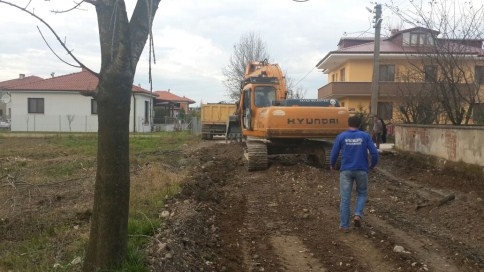 İnönü Mahalesi 7024 Sokak Parke Çalışması Başladı