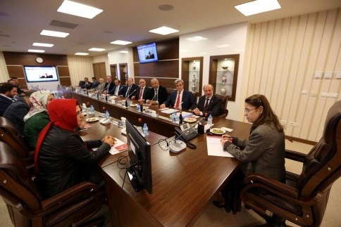 Ak Parti Akyazı İlçe Teşkilatı Bakan İslam'ı Ziyaret Etti