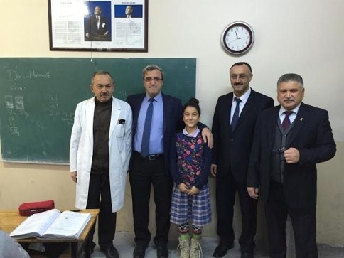 Başkan Akcan okullarda!