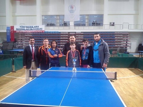 Masa Tenisinde Akyazı Damgası