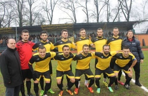 As Akyazıspor’da 2 önemli ayrılık !