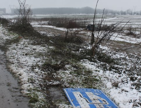 Takla Atan Araçtan Sağ Çıktı