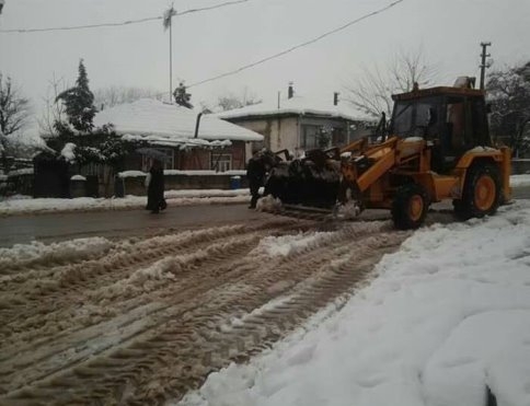 Akyazı'da Kar Mücadelesi 24 Saat Aralıksız Sürüyor