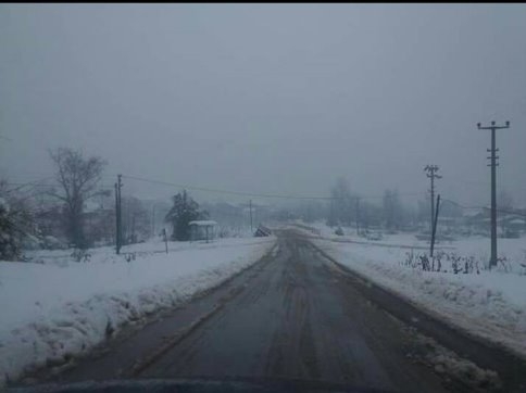 Akyazı'da Kar Mücadelesi 24 Saat Aralıksız Sürüyor