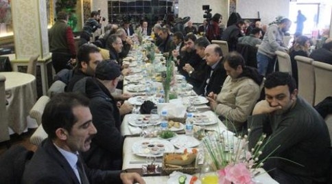 Vali Hüseyin Avni Coş basın mensuplarıyla bir araya geldi