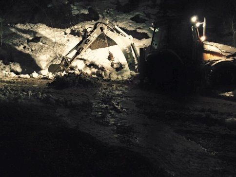 Yeniköy Yolunda Çökme Meydana Geldi