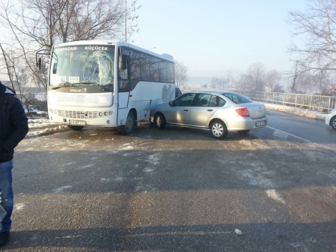 Buzlanma Nedeniyle Trafik Kazaları Meydana Geldi